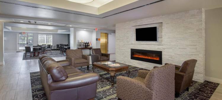 温德姆旗下拉昆塔温德姆酒店套房-维塞利亚/红杉树门户(La Quinta Inn & Suites by Wyndham Visalia/Sequoia Gateway)图片