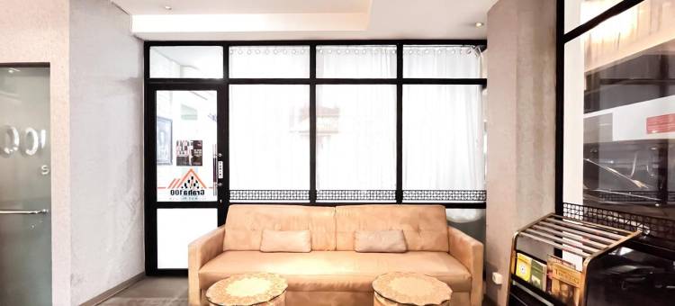 超级OYO Capital O 3905 Graha 100清真宾馆(Super OYO Capital O 3905 Graha 100 Guest House Syariah)图片