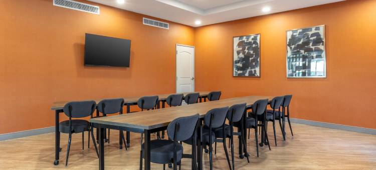 美茵斯坦套房酒店迈尔斯堡东 I-75(MainStay Suites Fort Myers East I-75)图片