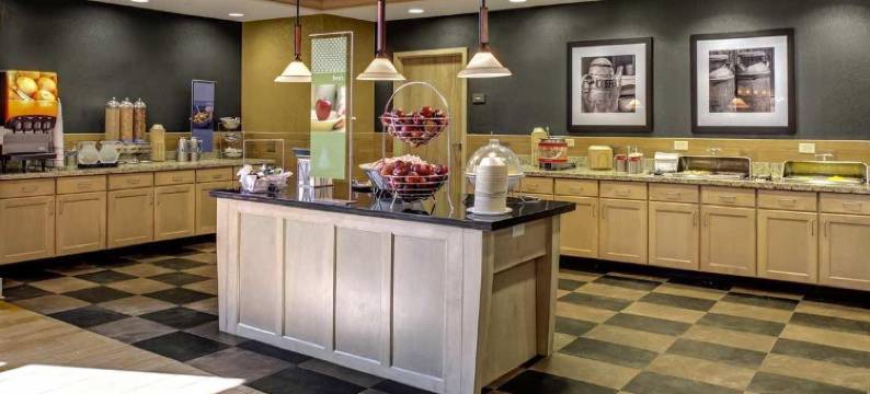 道奇城欢朋套房酒店(Hampton Inn & Suites Dodge City)图片