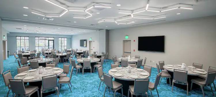 威奇托机场希尔顿花园酒店(Hilton Garden Inn Wichita Airport)图片