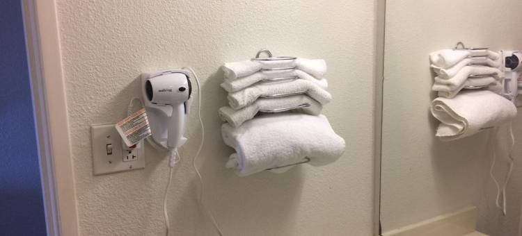 Travelodge by Wyndham Raton图片