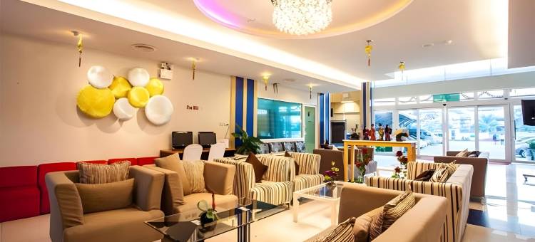 塔拉大酒店(Tara Grand Hotel)图片