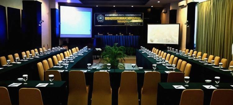 麦加勒斯塔里酒店(Hotel Mega Lestari)图片