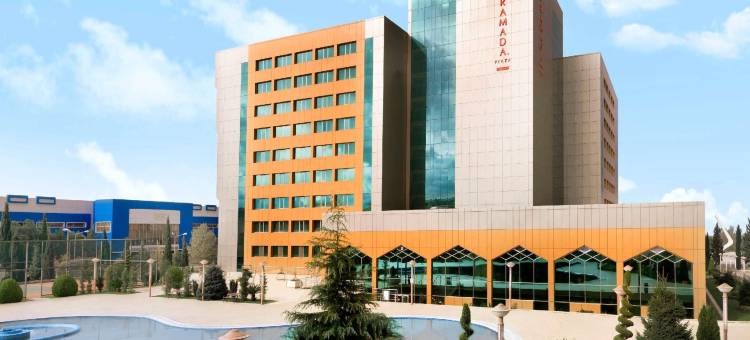 让斯温德姆华美达广场酒店(Ramada Plaza by Wyndham Gence)图片