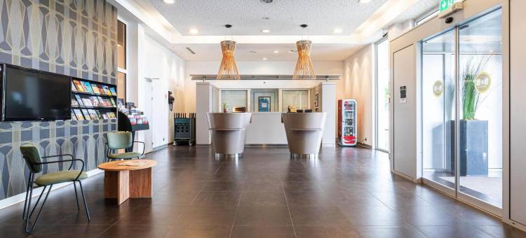 B&B酒店卢利三湖(B&B Hotel Lully 3 Lakes)图片