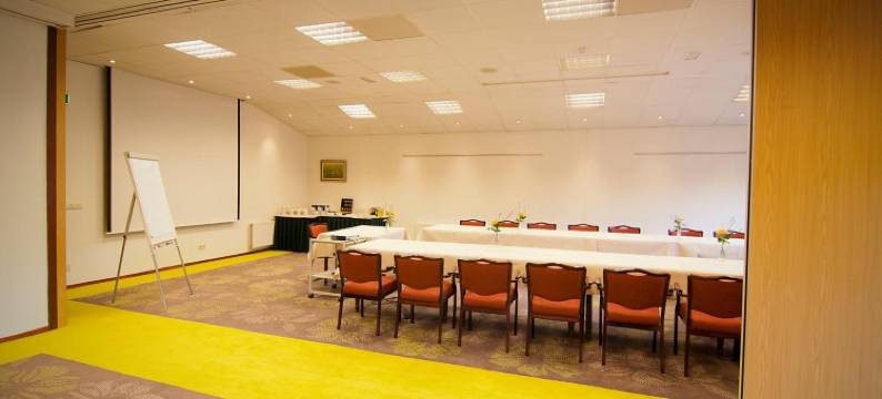 酒店，运动酒吧及Dorhout Mees黄铜餐厅(Hotel Sportsbar & Brasserie Dorhout Mees)图片