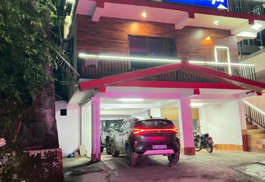 Canadian Cottage Dalhousie Hotel Overview