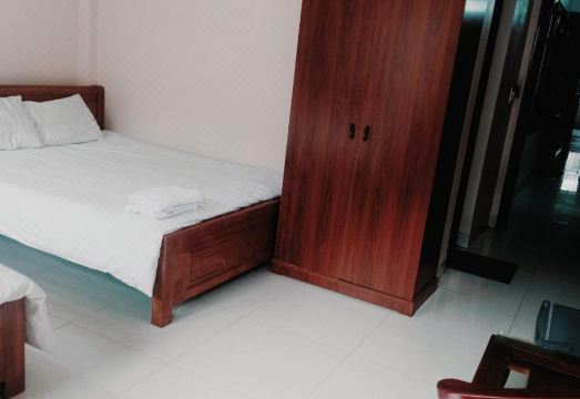 Homey Hotel Hotel Overview