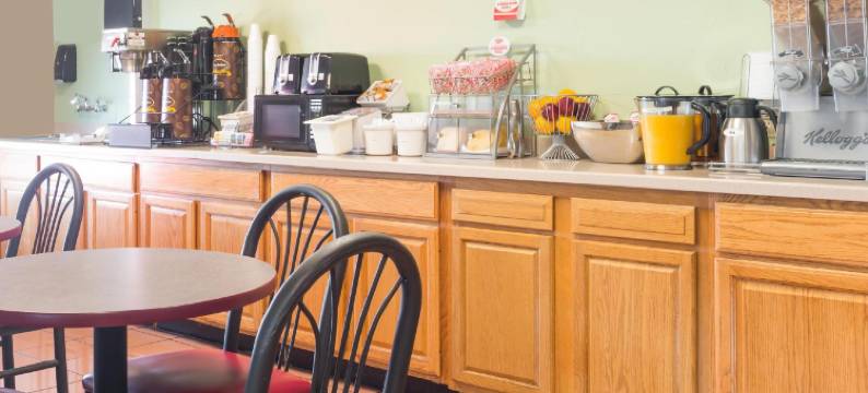 奥福尔伦-圣路易斯地区温德姆速8酒店(Super 8 by Wyndham O'Fallon MO/St. Louis Area)图片