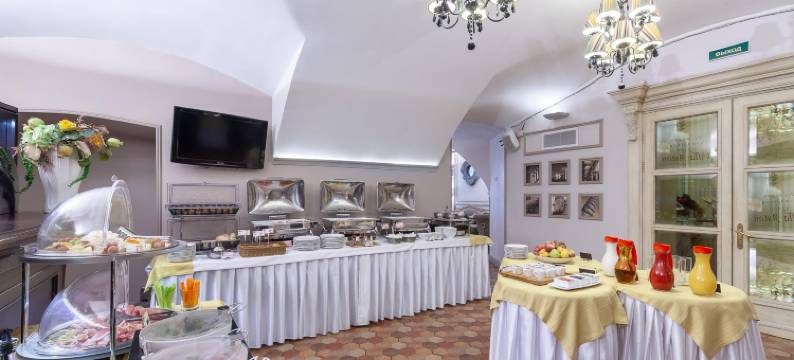 阿斯顿酒店(Aston Hotel)图片