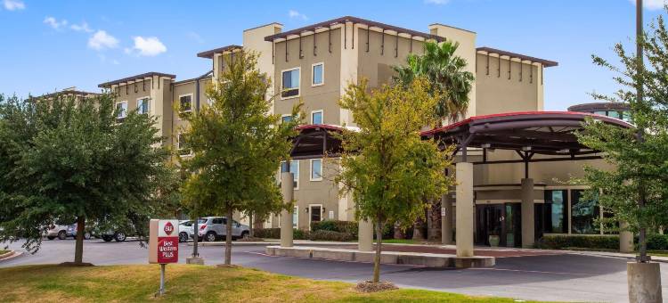 阿特里贝斯特韦斯特优质套房酒店(Best Western Plus Lackland Hotel  Suites)图片