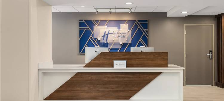 十字溪客栈及套房(Holiday Inn Express Fayetteville - Fort Bragg)图片