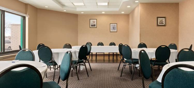 温尼伯东Travelodge by Wyndham(Travelodge Winnipeg East)(Travelodge by Wyndham Winnipeg East)图片