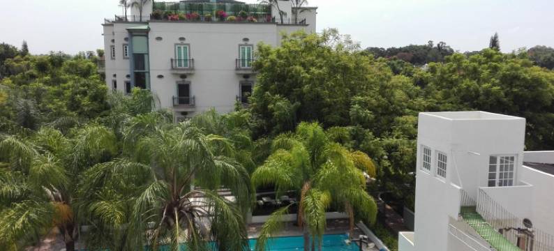 洛瑞安俱乐部酒店(The Lorian Club)图片