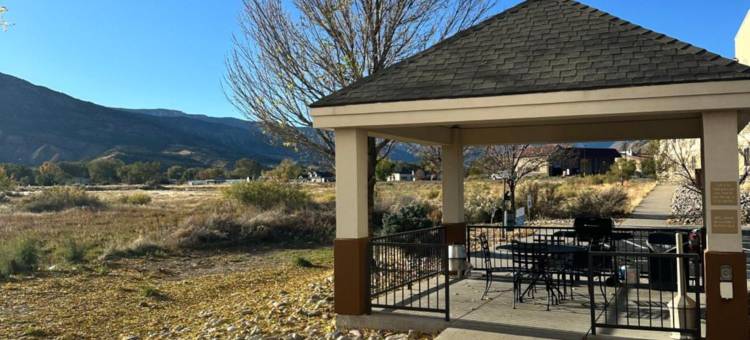 Western Slope Suites Parachute图片