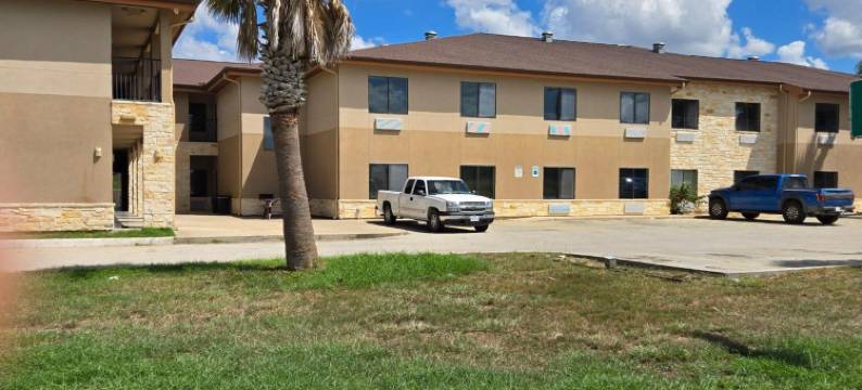 OYO 181号公路卡恩斯市旅馆(Karnes City Lodge)图片