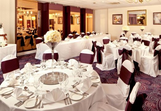 Mercure Chester Abbots Well Hotel Hotel Overview