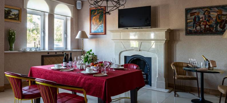 柯勒斯尼克堡酒店(Fort Kolesnik Hotel)图片