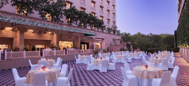 V Sarovar Portico MI Road Jaipur图片