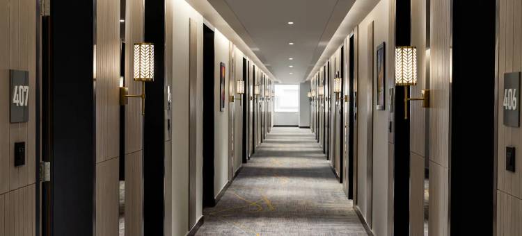 华美达安可温德姆比瓦迪花园广场(Ramada Encore By Wyndham Bhiwadi Phool Bagh Chowk)图片