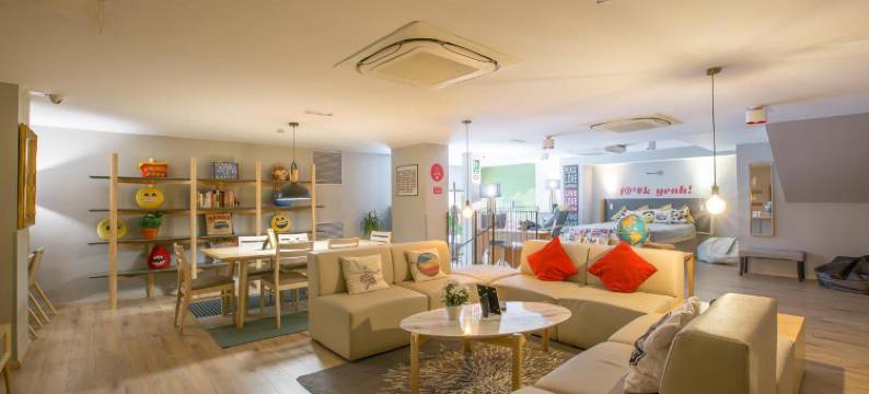 耶巴塞罗那青年旅馆(Yeah Barcelona Hostel)图片