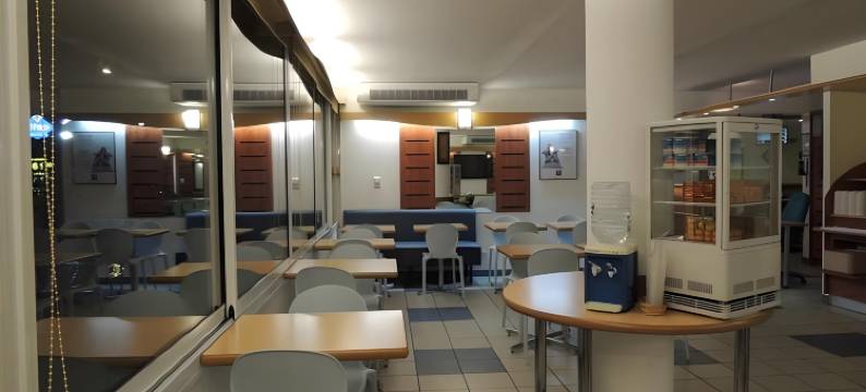 赛特宜必思快捷赛特中心酒店(Ibis Budget Sète Centre)图片