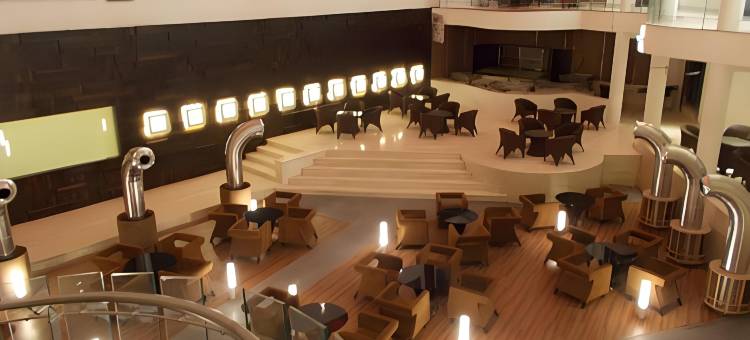 丽晶塔中央哈利姆加拉巴鲁奇酒店(Regenta Central Harimangla)图片