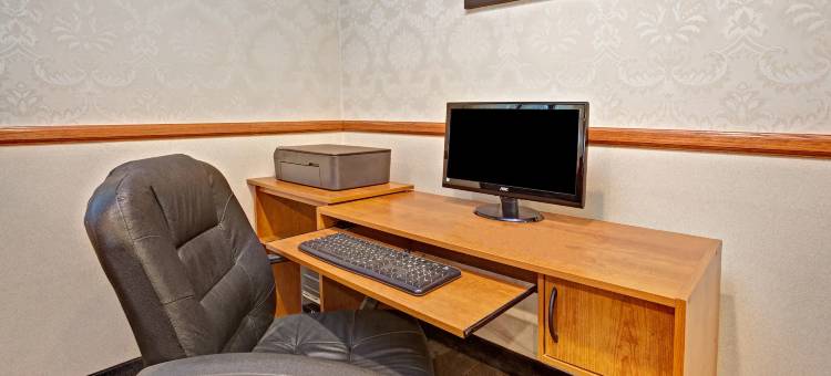 门罗戴斯酒店(Days Inn & Suites by Wyndham Monroe)图片