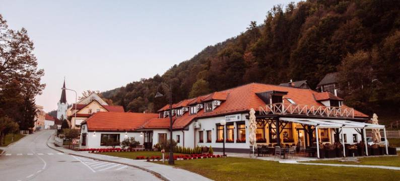 科兹扬斯基庄园(Kozjanski Dvor)图片