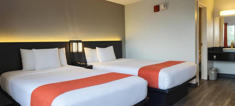 6号汽车旅馆明尼阿波里斯市北 - 罗斯维尔店(Motel 6 Roseville, MN - Minneapolis North)图片