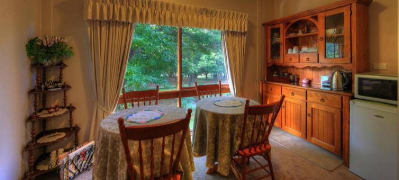 山丘橡树美景住宿加早餐旅馆(Hillview Oak B&B)图片