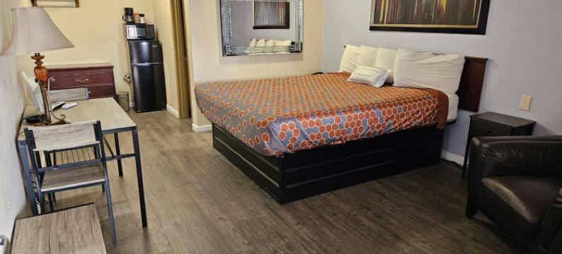 卡莱克西科加利福尼亚套房汽车旅馆(California Suites Motel)图片