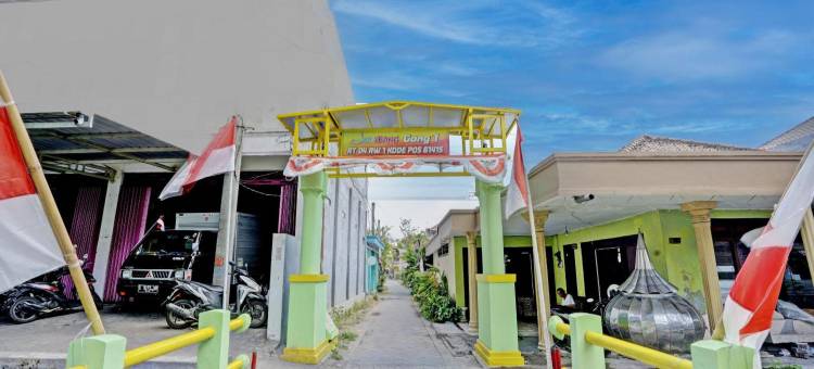 OYO Life 92921 欧玛雅伊斯兰公寓(OYO Life 92921 Omaya Kost Syariah)图片