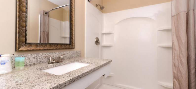 康涅狄格普特南 6 号汽车旅馆(Motel 6 Putnam, CT)图片