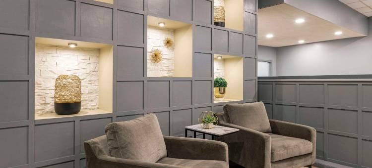 金斯顿中心舒适套房酒店(Comfort Suites Kingston Central)图片