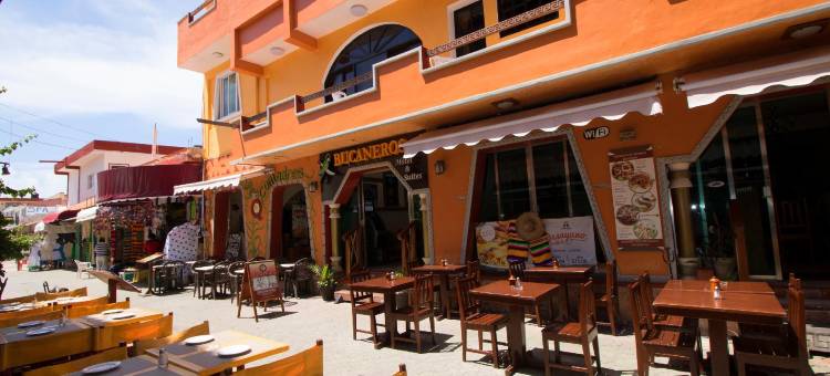 布卡内罗斯酒店(Hotel & Restaurant Bucaneros, Isla Mujeres)图片