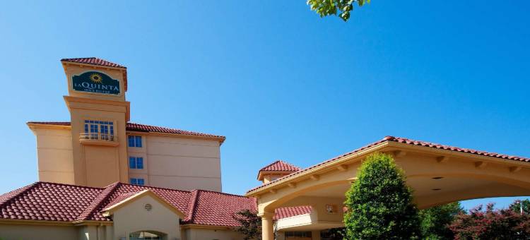 格林斯伯勒拉昆塔温德姆套房酒店(La Quinta Inn & Suites by Wyndham Greensboro NC)图片