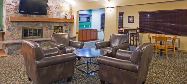 法戈西阿克雷斯温德姆美吟温德姆酒店(AmericInn by Wyndham Fargo West Acres)图片