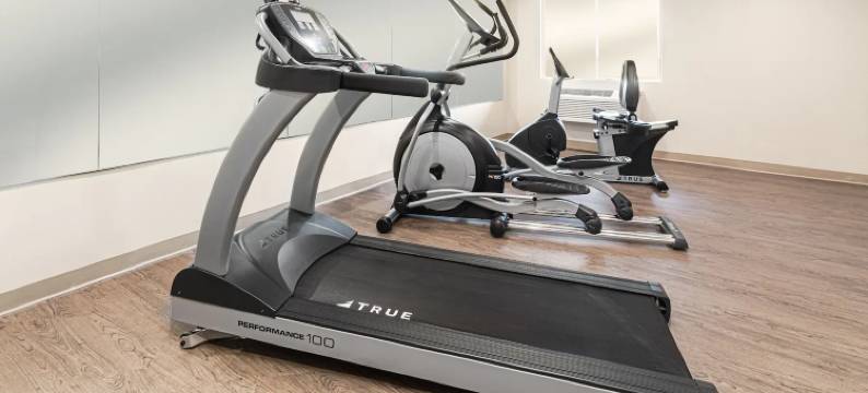 温德姆华美达酒店 莫德斯托优胜美地地区(Ramada by Wyndham Modesto Yosemite Area)图片