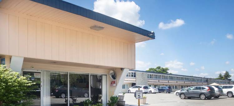 希克斯维尔长岛戴斯酒店(Days Inn by Wyndham Hicksville Long Island)图片
