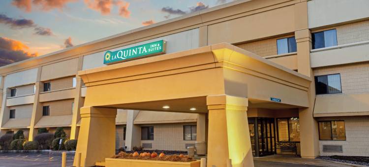 史蒂文斯波因特拉昆塔温德姆套房酒店(La Quinta Inn & Suites by Wyndham Stevens Point)图片