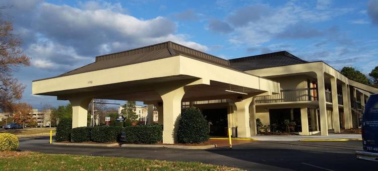 诺福克机场戴斯酒店(Days Inn by Wyndham Norfolk Airport)图片