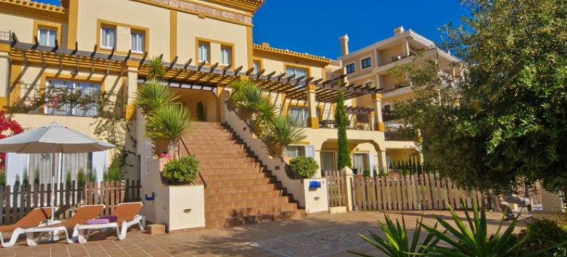 拉曼加俱乐部蒙特马里斯高尔夫豪华别墅公寓(Montemares Golf Luxury Villas & Apartments at la Manga Club)图片