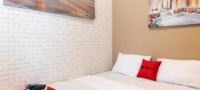 阿伦阿伦库杜斯附近的红多兹丝 2(RedDoorz Near Alun Alun Kudus 2)图片