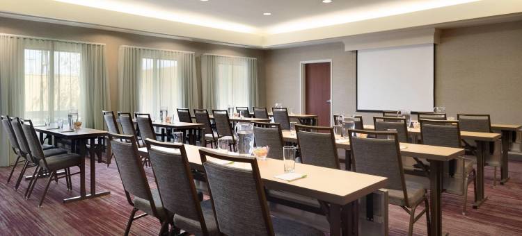 代顿比弗克里克万怡酒店(Courtyard Dayton Beavercreek)图片