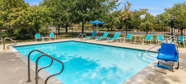 智选假日套房酒店奥斯汀日落谷(Holiday Inn Express & Suites Austin SW - Sunset Valley)图片