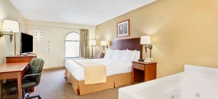 斯托克布里奇南亚特兰大戴斯套房酒店(Days Inn & Suites by Wyndham Stockbridge South Atlanta)图片