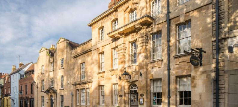 万布鲁格之家酒店(Vanbrugh House Hotel)图片