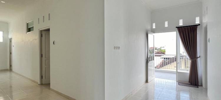 RedDoorz at Griya Martha Sumber Solo图片